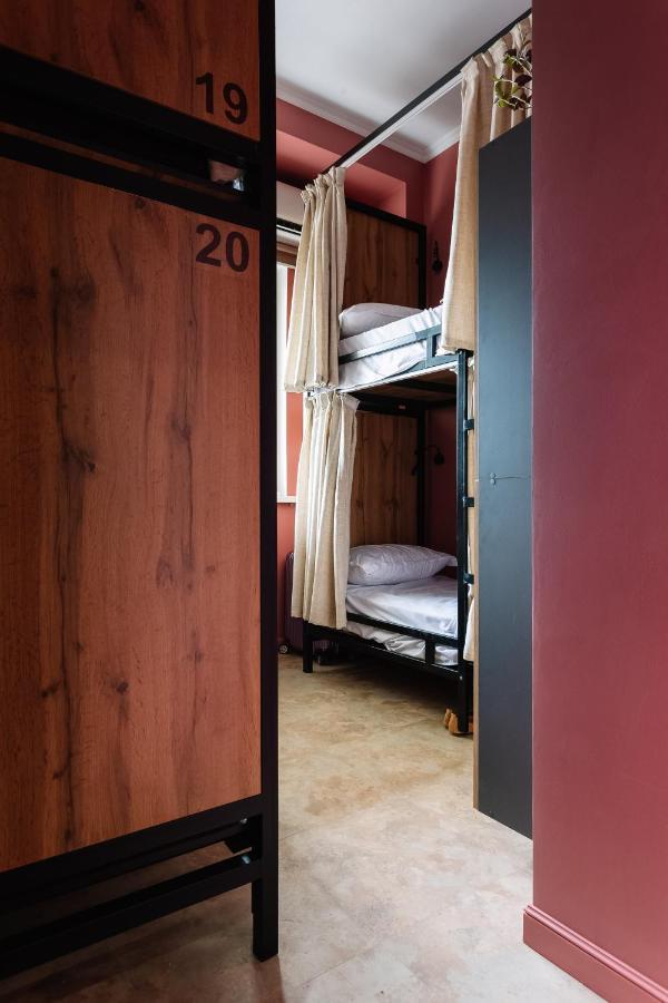 Doma Hostel Алматы Экстерьер фото