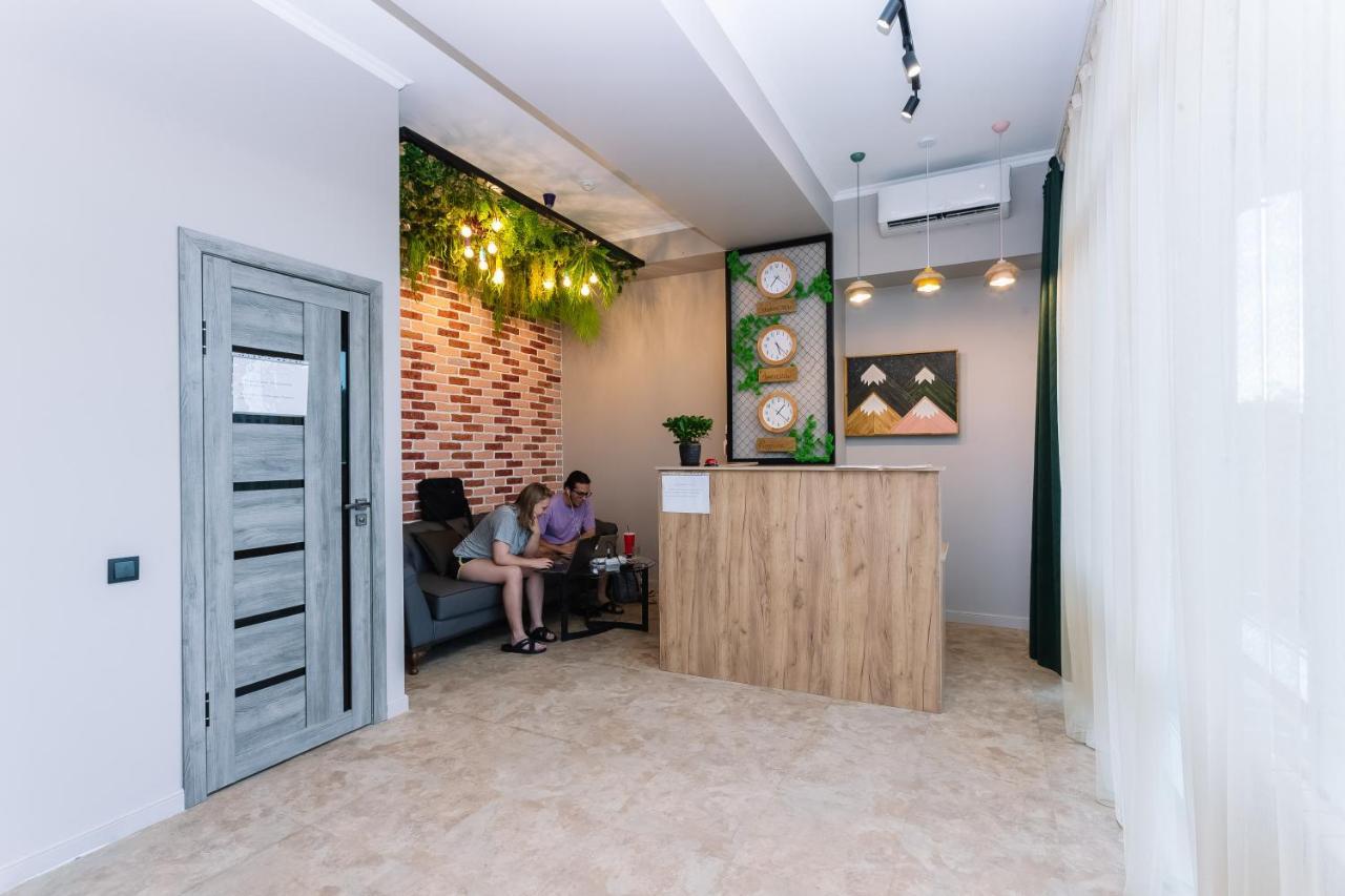 Doma Hostel Алматы Экстерьер фото